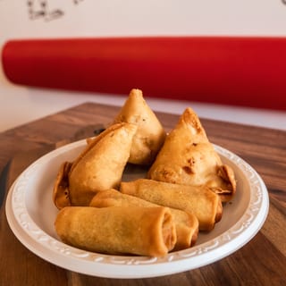 5 Pcs Samosas Vegetable